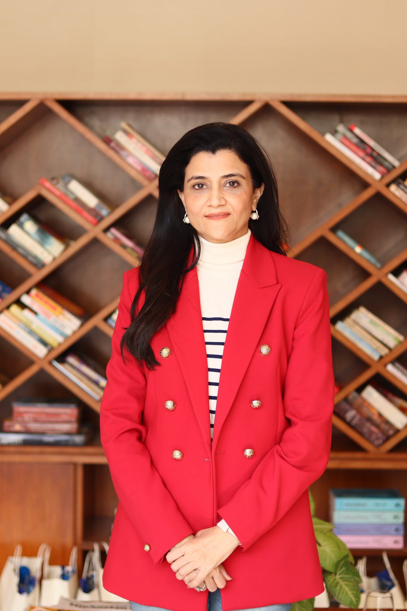 Ms Shobha Dixit
